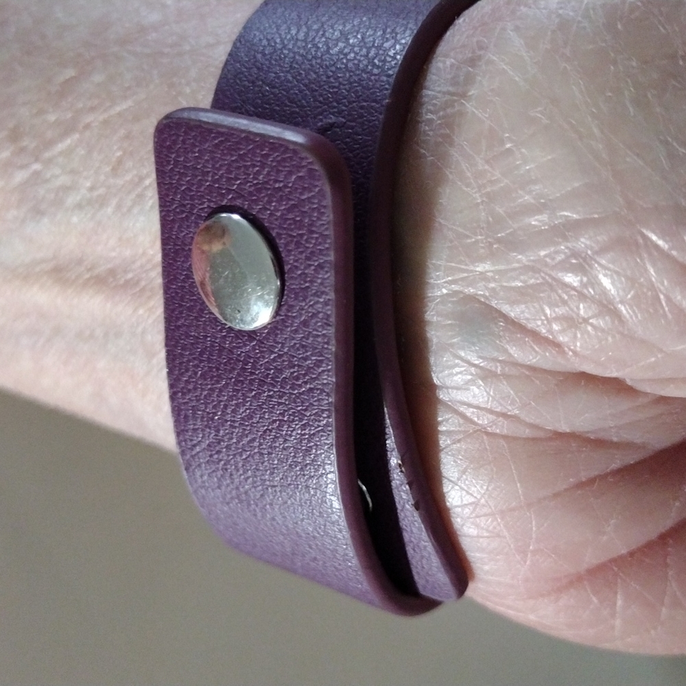 Faux Leather bracelet. - Picture 3 of 7
